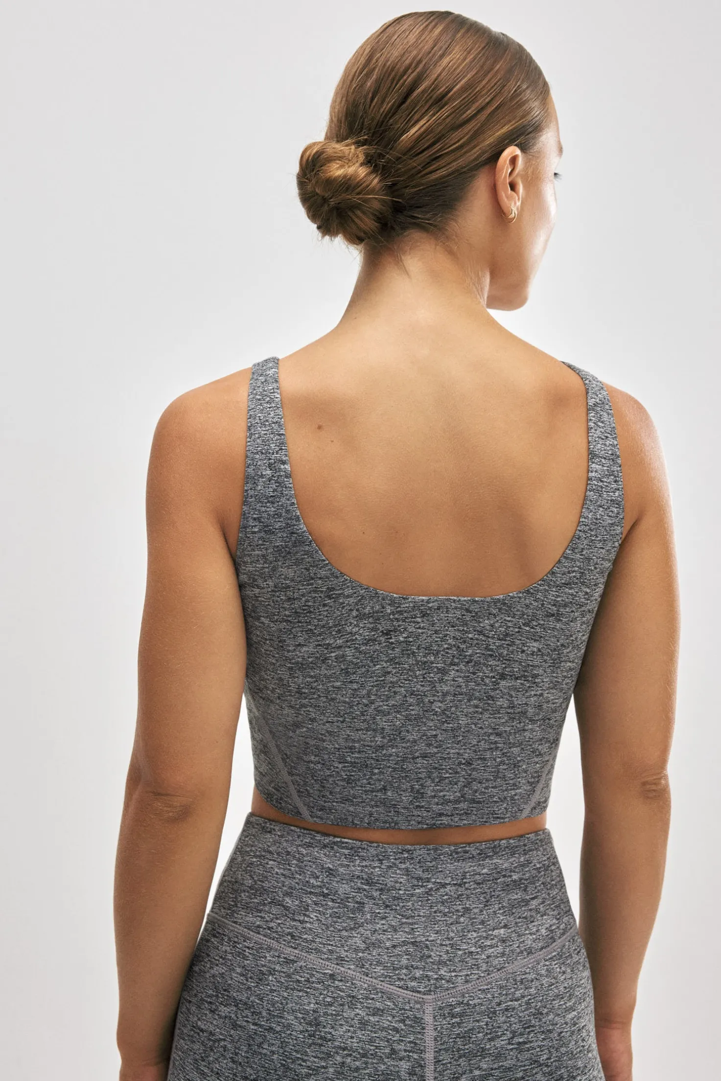 Sujetador deportivo con top interior gris