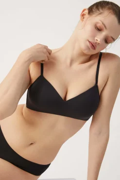 Sujetador sin aro con push-up ligero negro