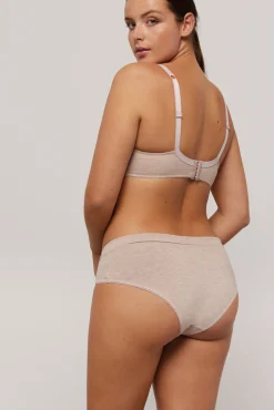 Sujetador sin aro con relleno algodón orgánico copas C y D beige