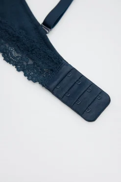 Sujetador sin aro con relleno canalé con encaje marino copa B