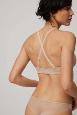 Sujetador sin tirantes multiposición copas B y C nude