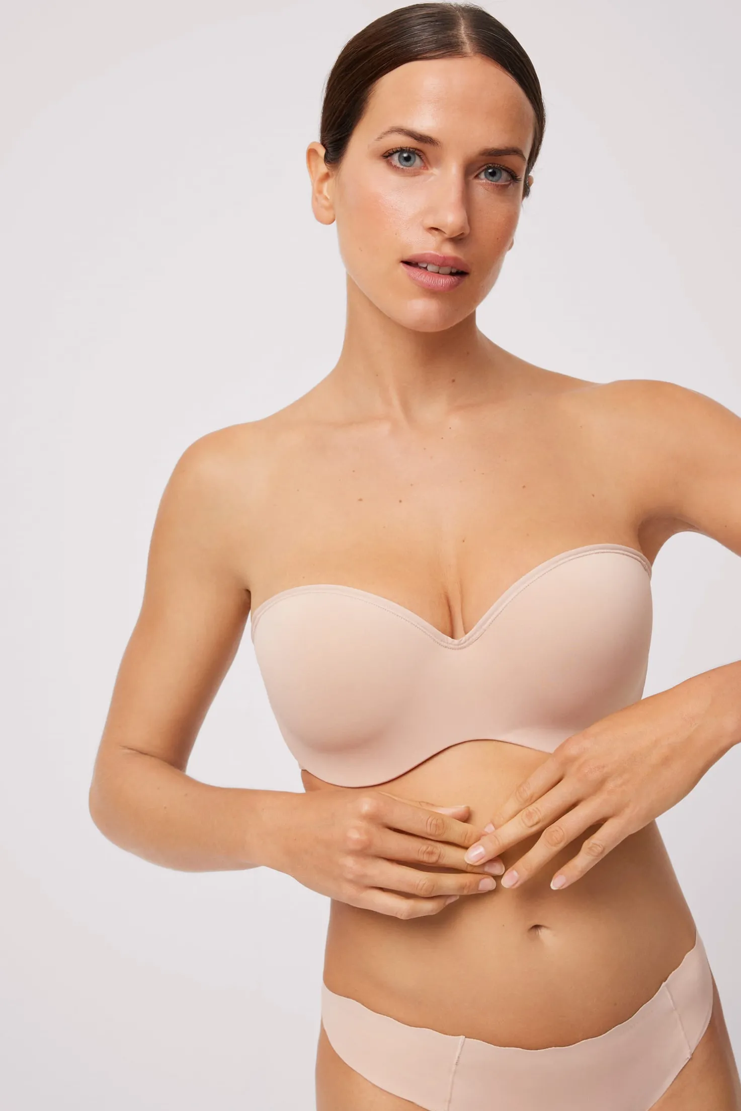 Sujetador sin tirantes multiposición nude
