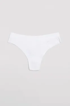 Tanga elástico Adapt con acabados invisibles blanco
