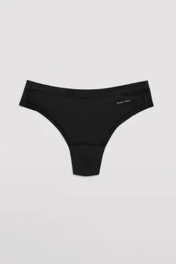 Tanga elástico Adapt con acabados invisibles negro