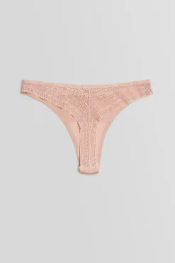 Tanga invisible con encaje nude