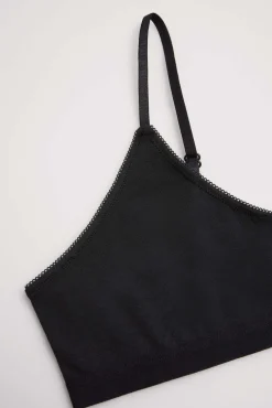 Top juvenil liso negro