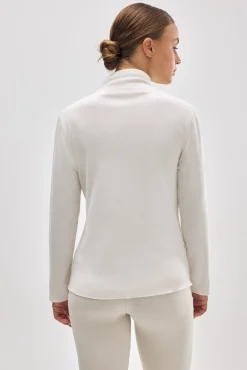 TÉRMICO Camiseta deportiva cuello perkins marfil