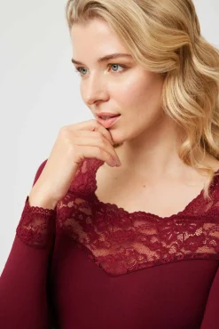 TÉRMICO Camiseta encaje manga larga granate