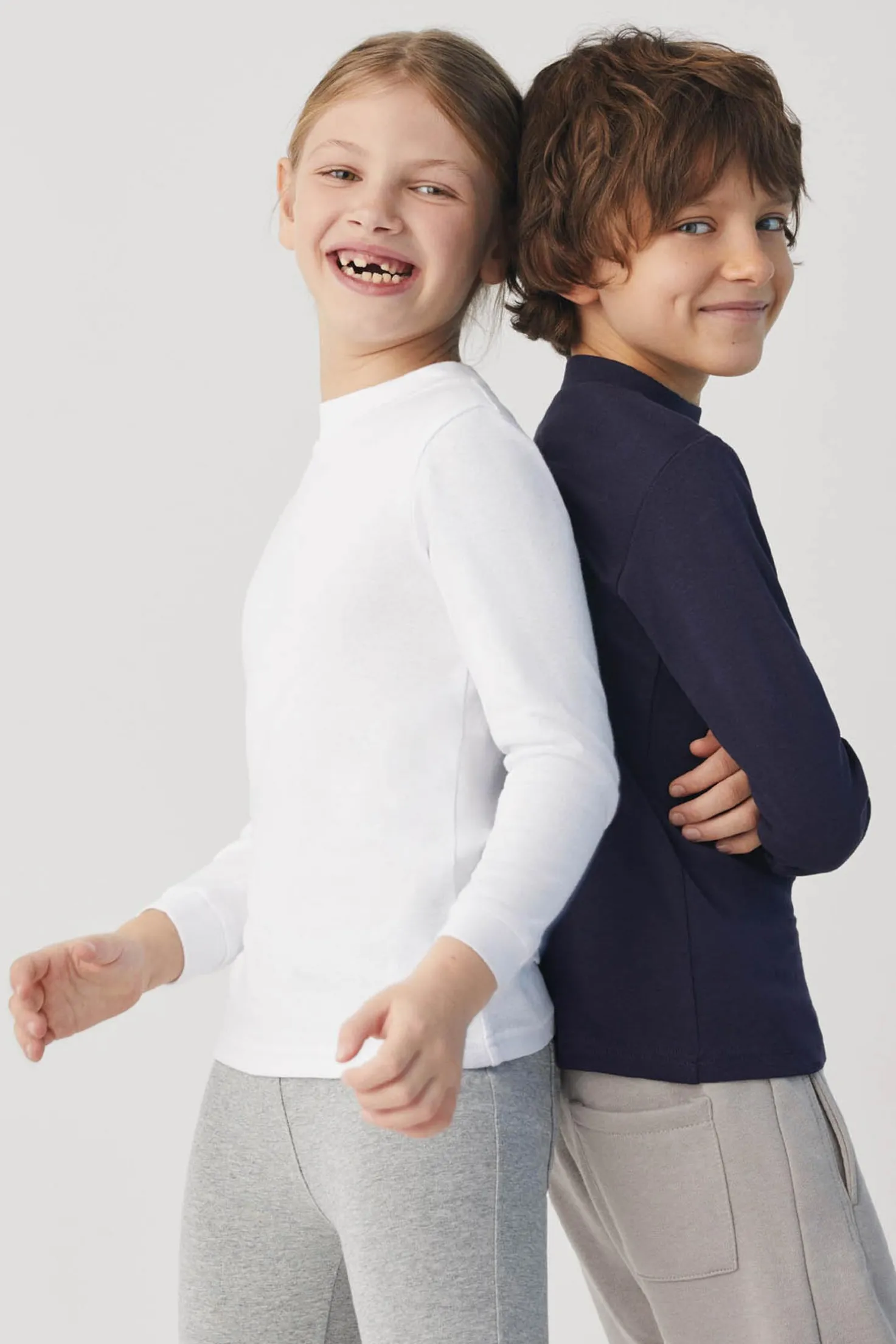 TÉRMICO LIGERO Camiseta manga larga cuello semicisne blanca