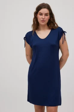 Vestido corto detalle mangas marino