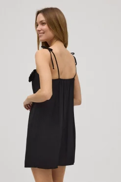 Vestido corto tirantes anudados detalle flor negro