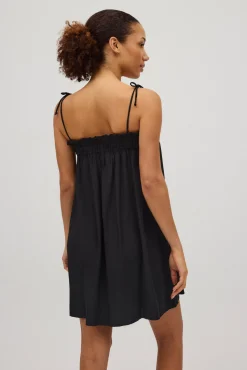 Vestido corto tirantes anudados liso negro