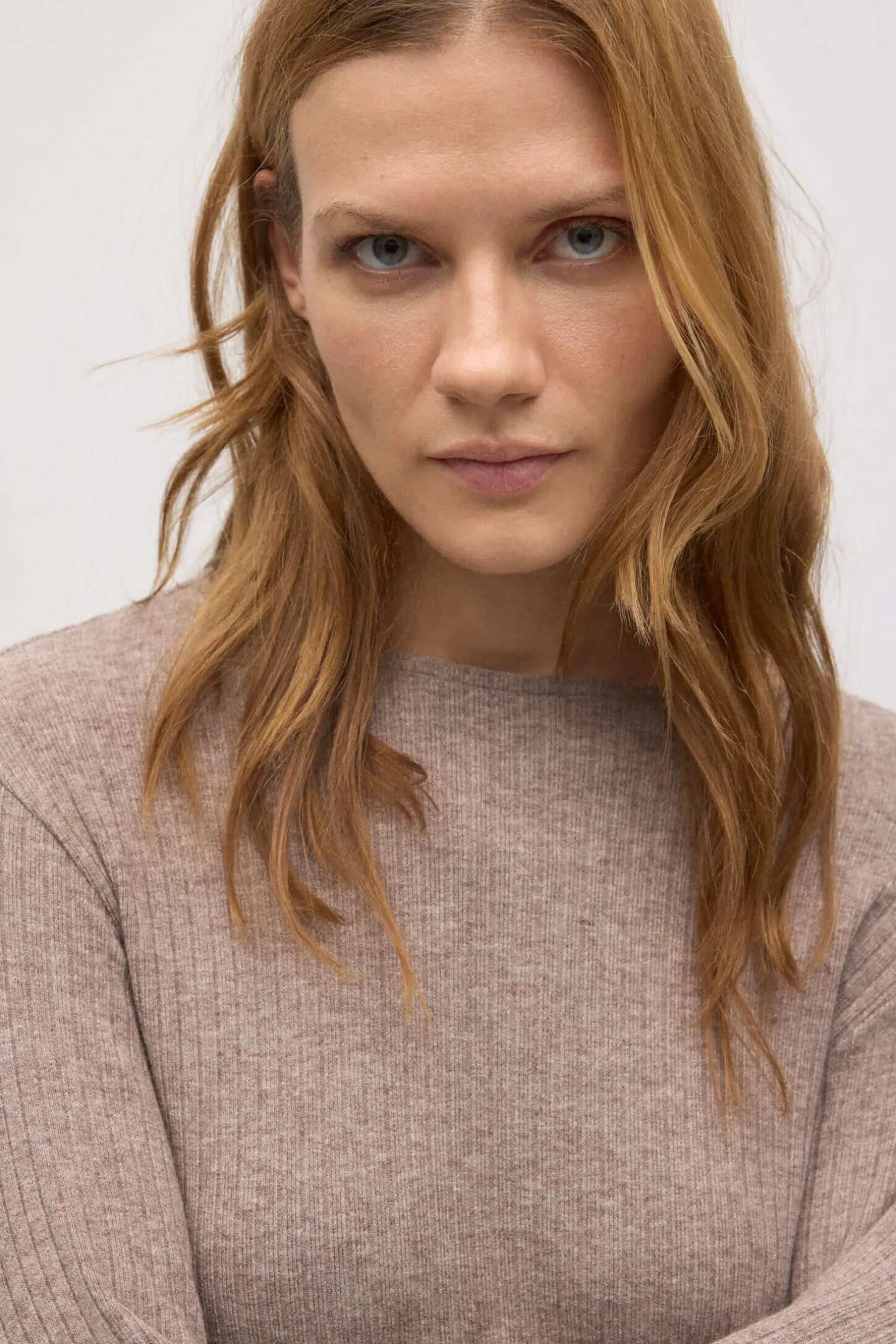 Vestido largo punto canalé marrón