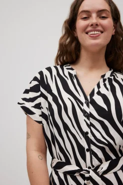 Vestido midi camisero animal print