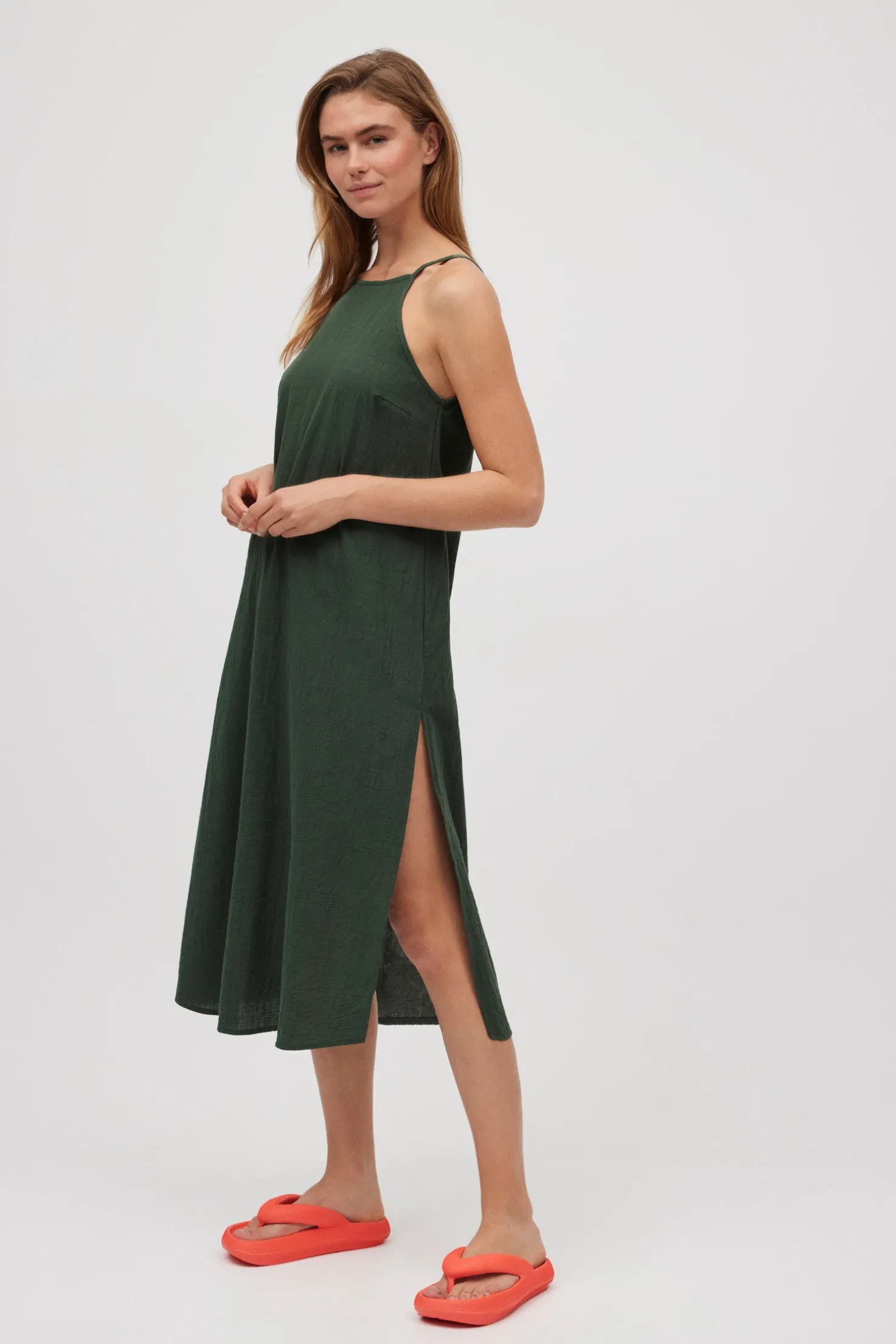 Vestido midi tirantes verde