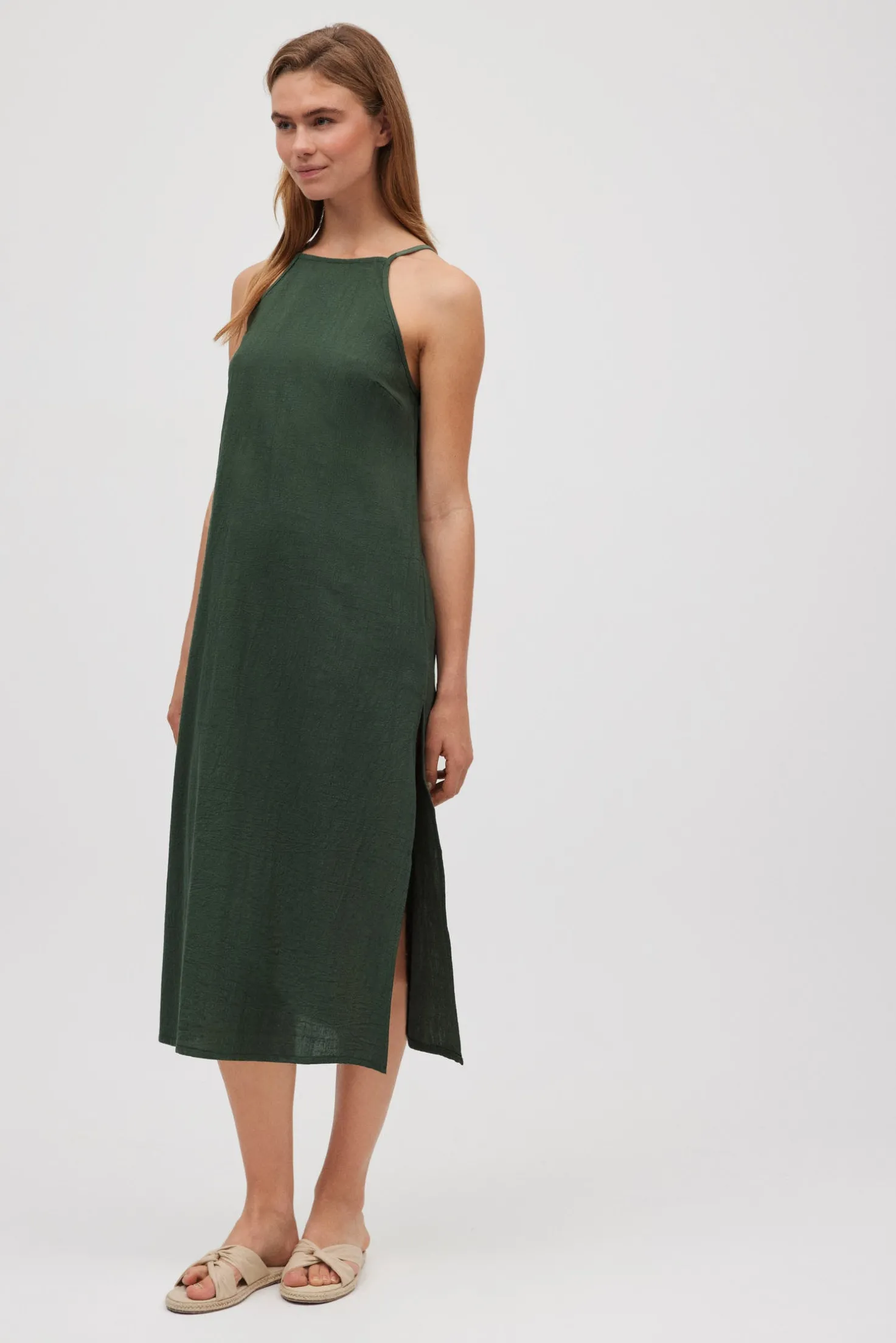 Vestido midi tirantes verde