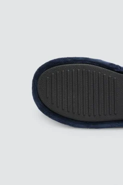 Zapatilla de casa básica