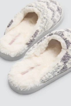 Zapatillas casa estampado étnico gris