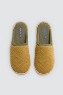 Zapatillas con textura camel