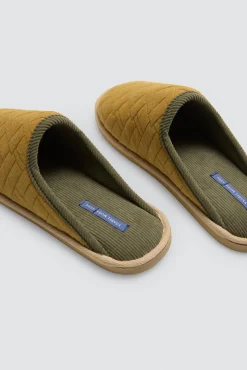 Zapatillas con textura camel