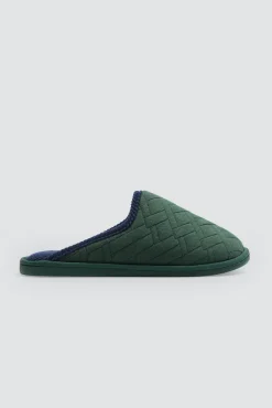 Zapatillas con textura verde