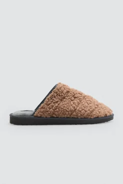 Zapatillas de casa con borreguito exterior