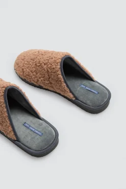 Zapatillas de casa con borreguito exterior