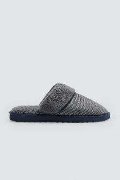 Zapatillas de casa con borreguito estampado pata de gallo