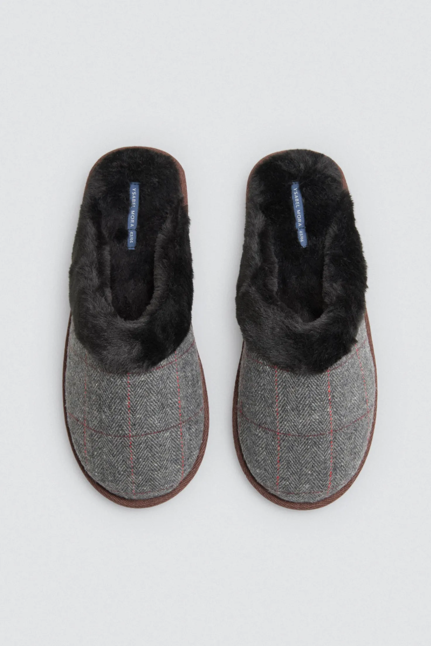 Zapatillas de casa cuadros con pelo