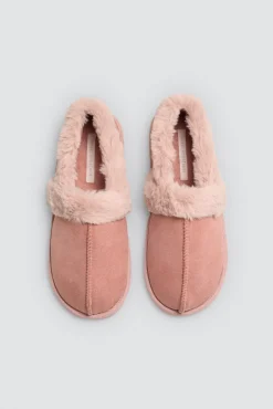Zapatillas de casa mujer detalles pelo rosa