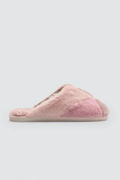 Zapatillas de casa pelo contraste texuras y colores