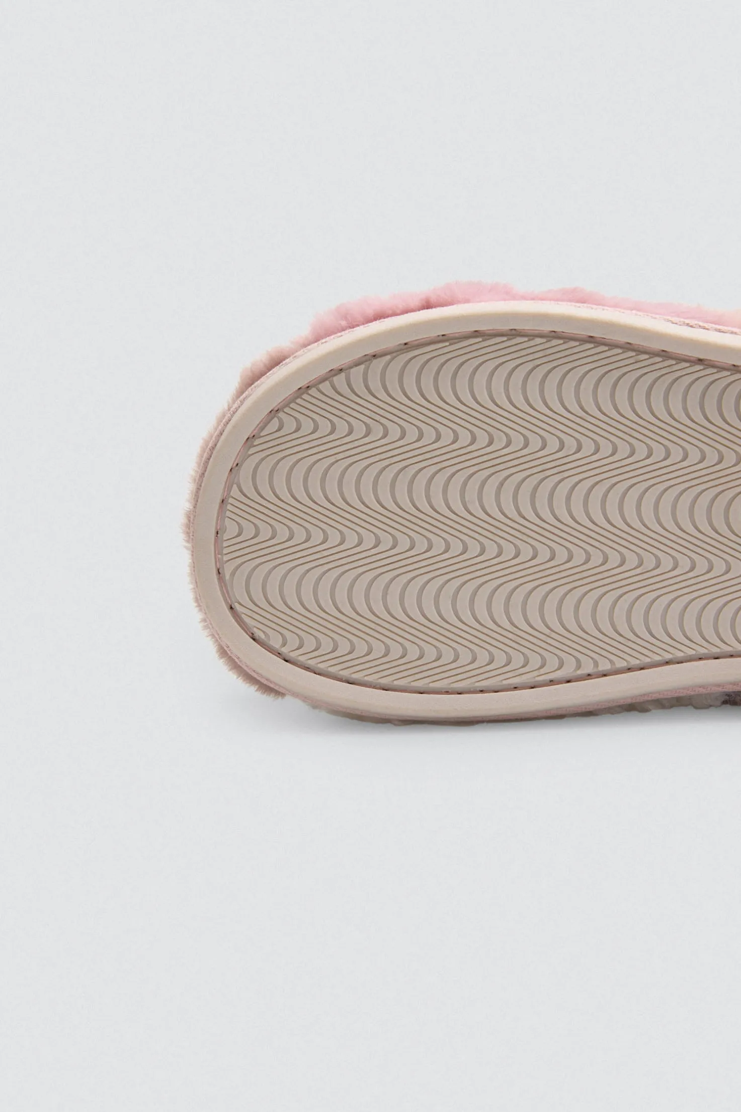 Zapatillas de casa pelo contraste texuras y colores