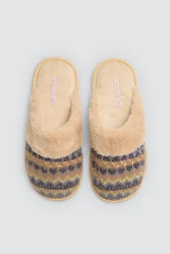 Zapatillas de casa pelo estampado étnico