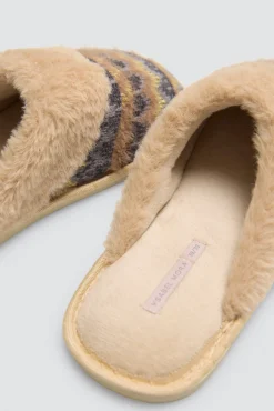 Zapatillas de casa pelo estampado étnico